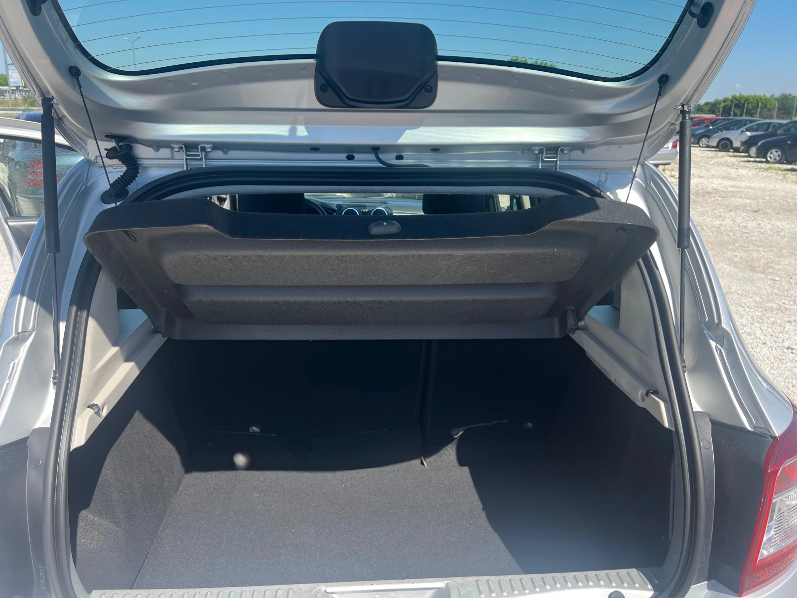 Dacia Sandero 1.5dci | Mobile.bg � ����������� 10