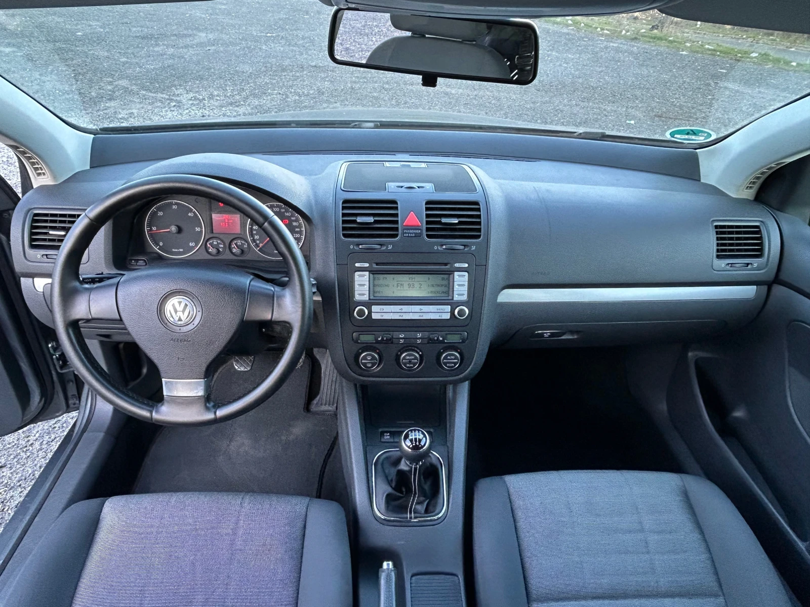 VW Golf 1.9 TD?, снимка 9 - Автомобили и джипове - 53828769