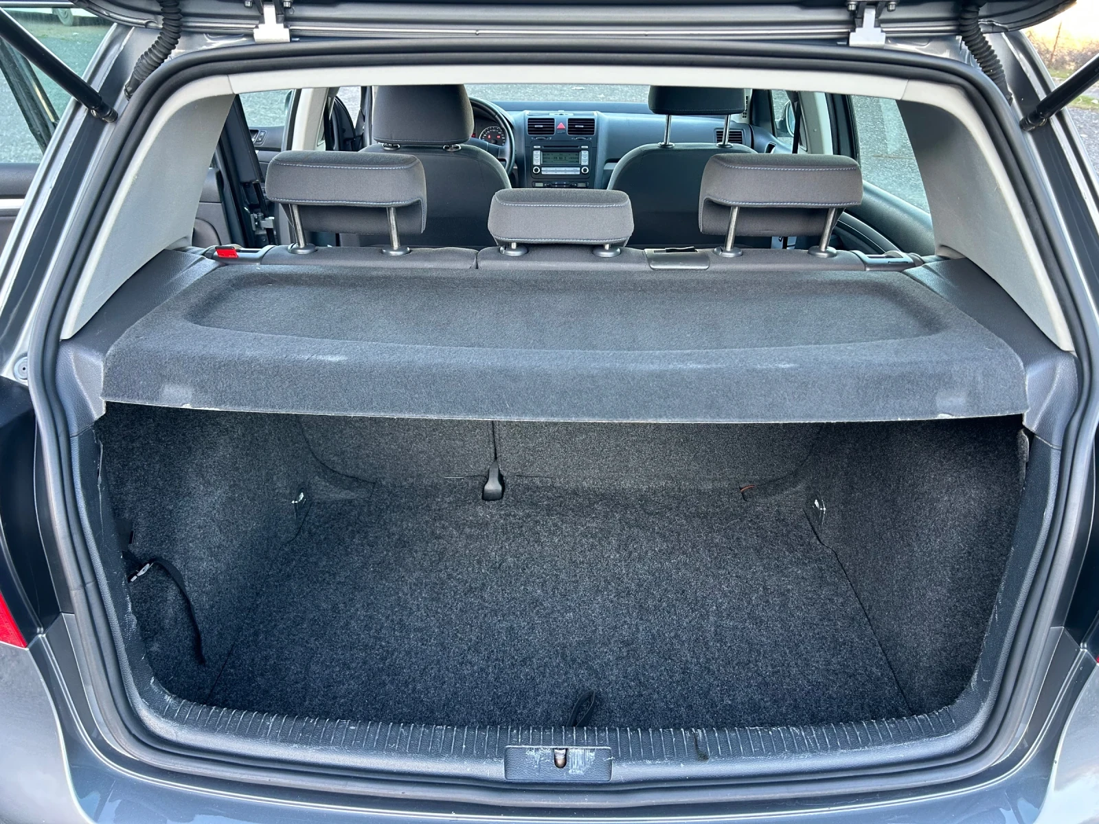 VW Golf 1.9 TD?, снимка 14 - Автомобили и джипове - 53828769