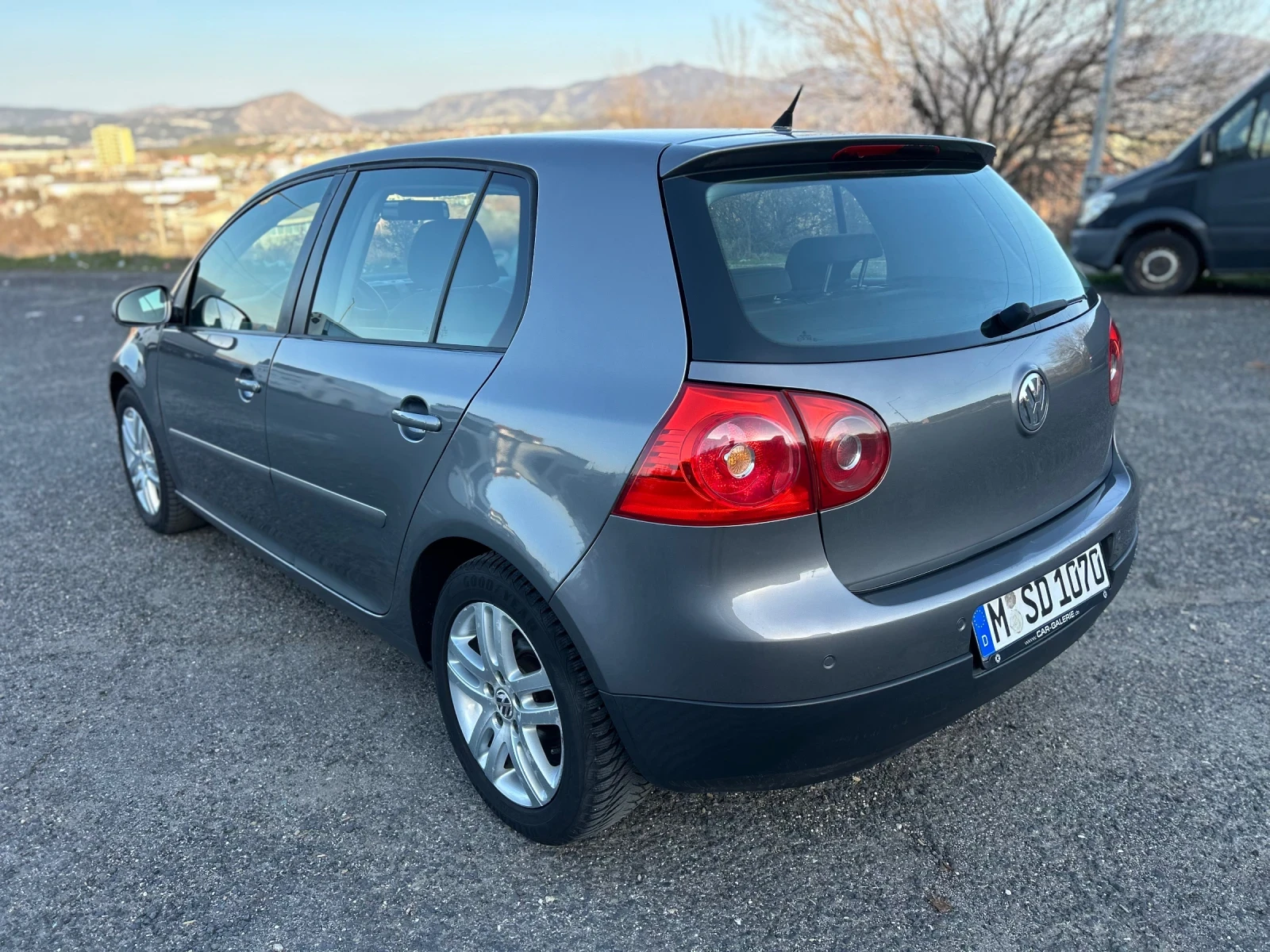 VW Golf 1.9 TD?, снимка 4 - Автомобили и джипове - 53828769