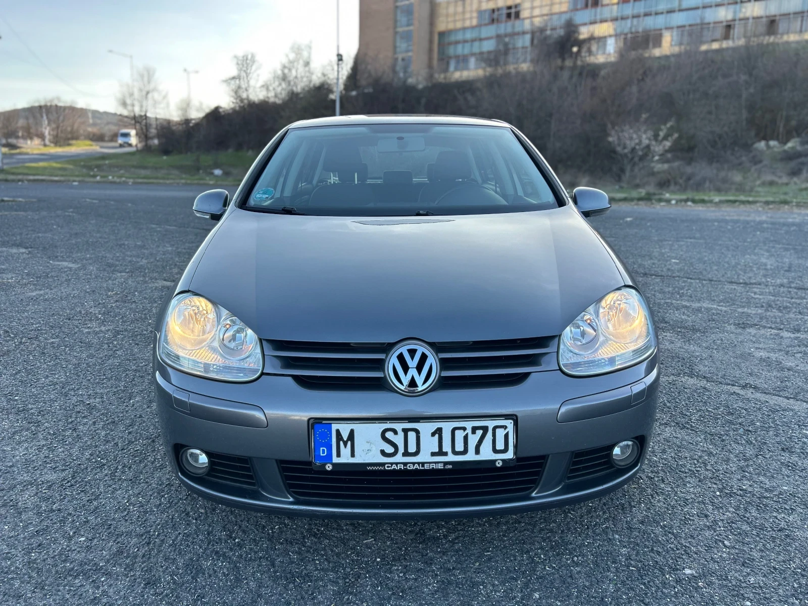 VW Golf 1.9 TD?, снимка 3 - Автомобили и джипове - 53828769