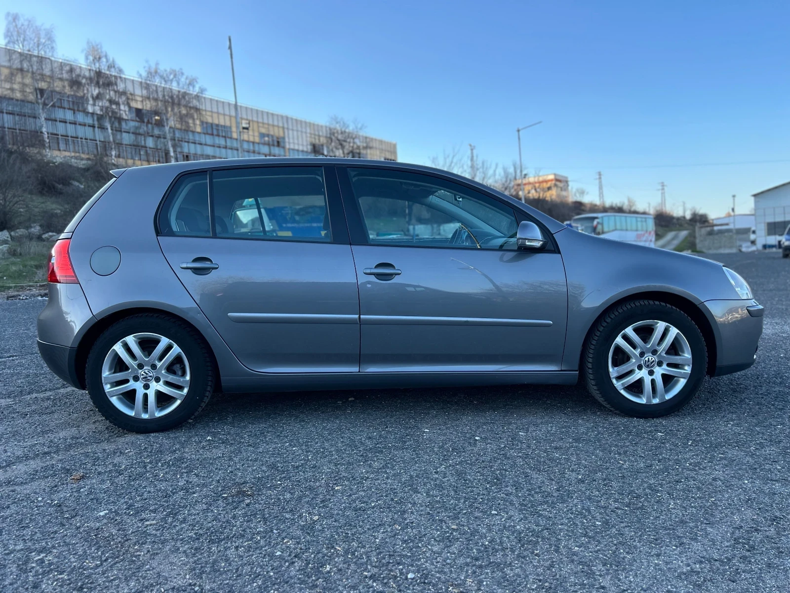 VW Golf 1.9 TD?, снимка 8 - Автомобили и джипове - 53828769