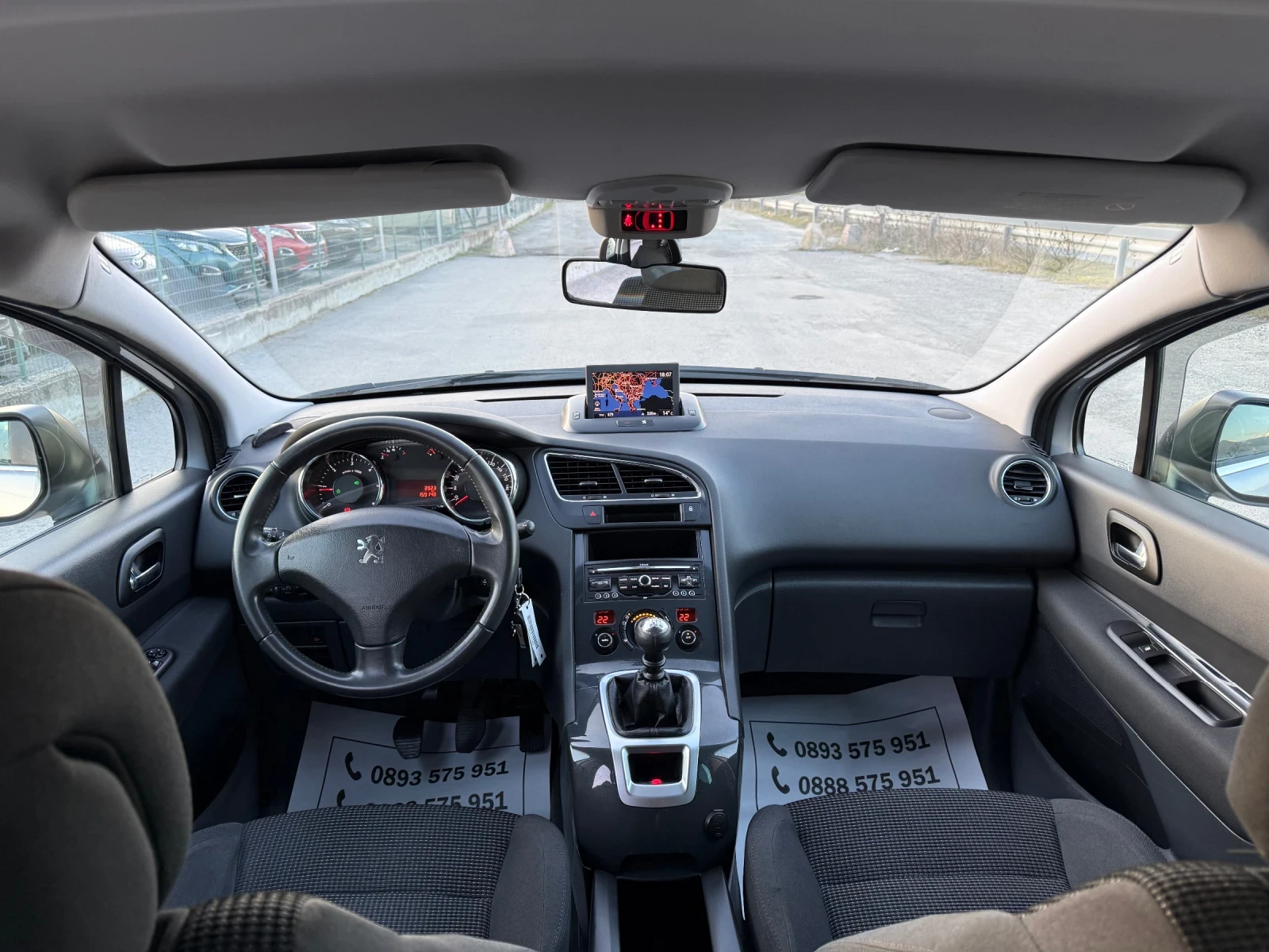 Peugeot 5008 1.6-EHDI-159.000km-NEW-NAVI-PARKTRONIK-AVTOPILOT, снимка 13 - Автомобили и джипове - 53857762