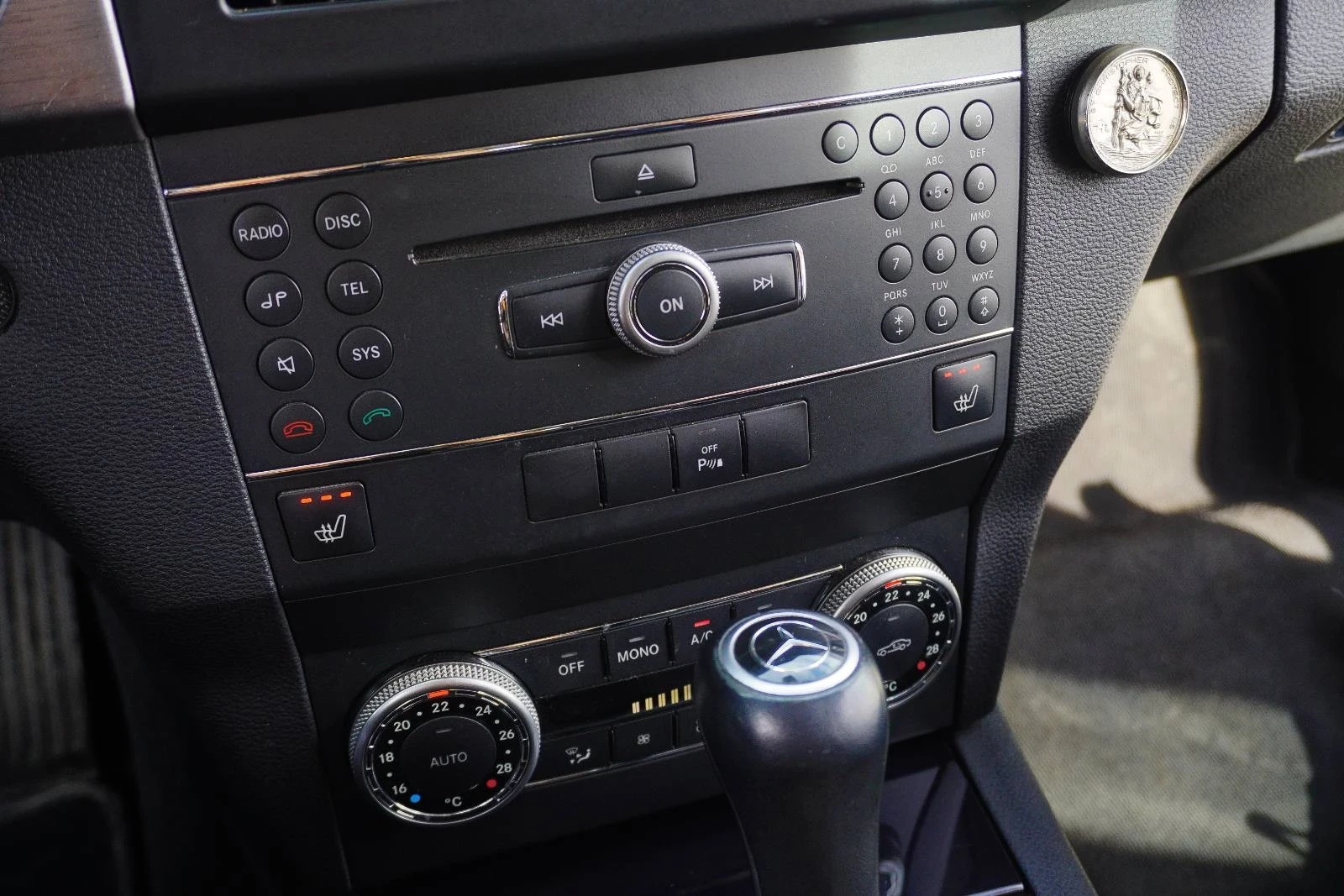 Mercedes-Benz GLK Mercedes Glk 220 4 Matik, снимка 15 - Автомобили и джипове - 54156881