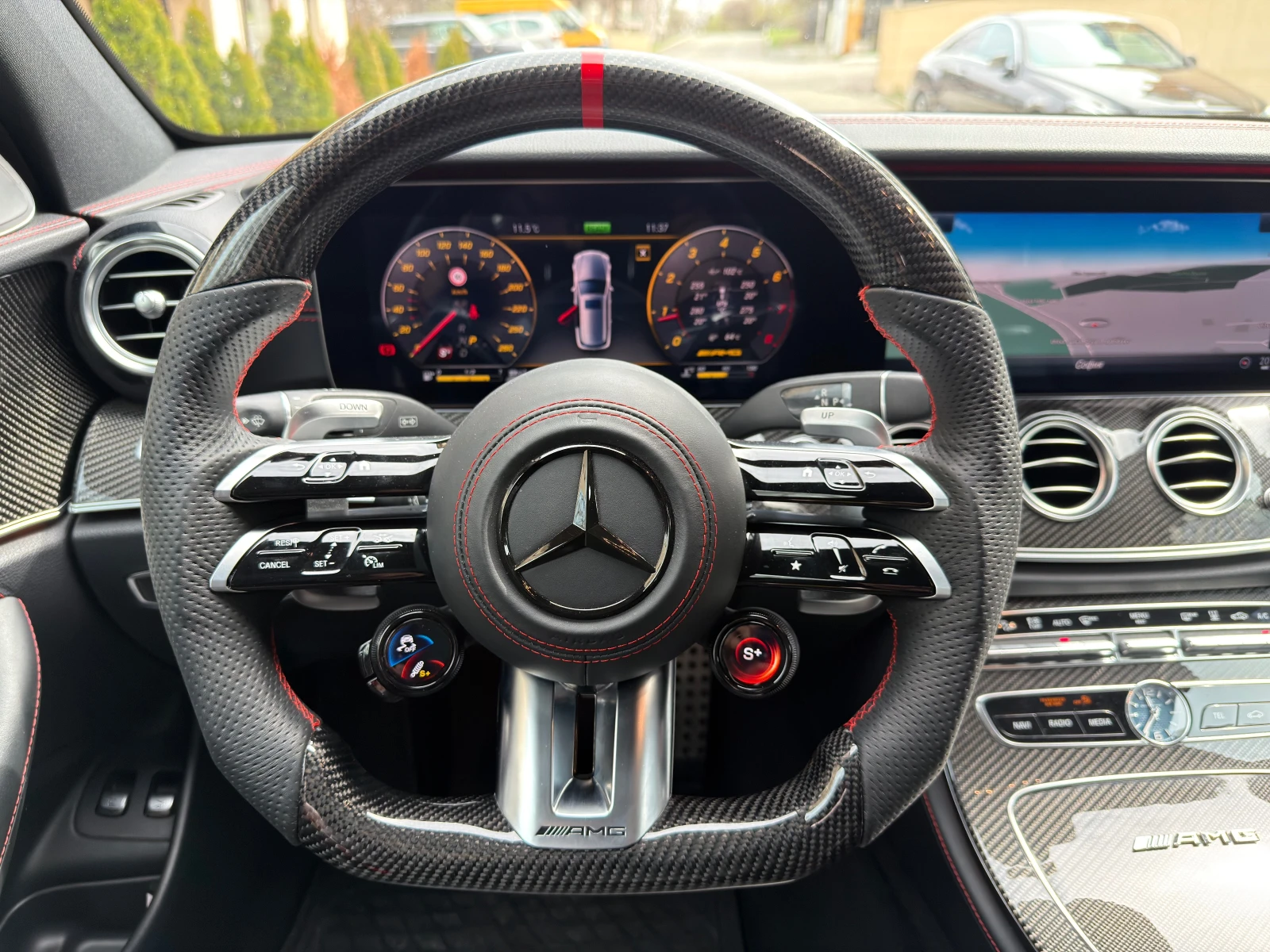Mercedes-Benz E 53 AMG 4MATIC-CARBON-HEAD UP-NAVI-PANO-DIGITAL-BURMESTER*, снимка 16 - Автомобили и джипове - 54191048