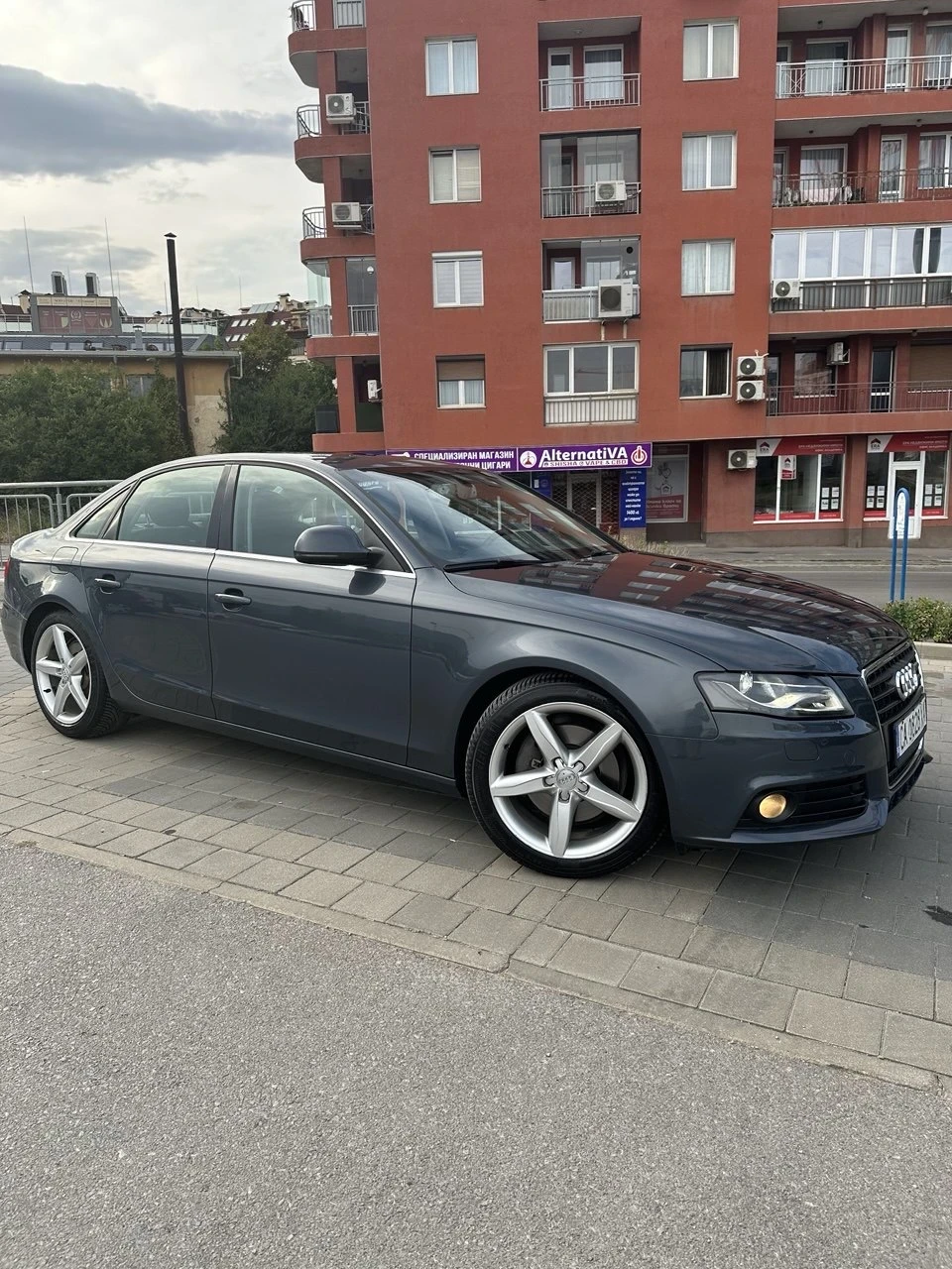 Audi A4, снимка 4 - Автомобили и джипове - 54323069