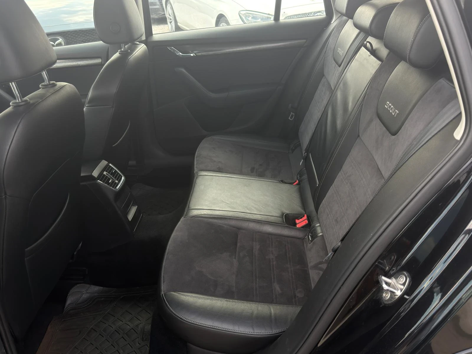 Skoda Octavia 2.0TDI* 2018�* SCOUT* 214.000KM* �������� �������* | Mobile.bg � ����������� 8