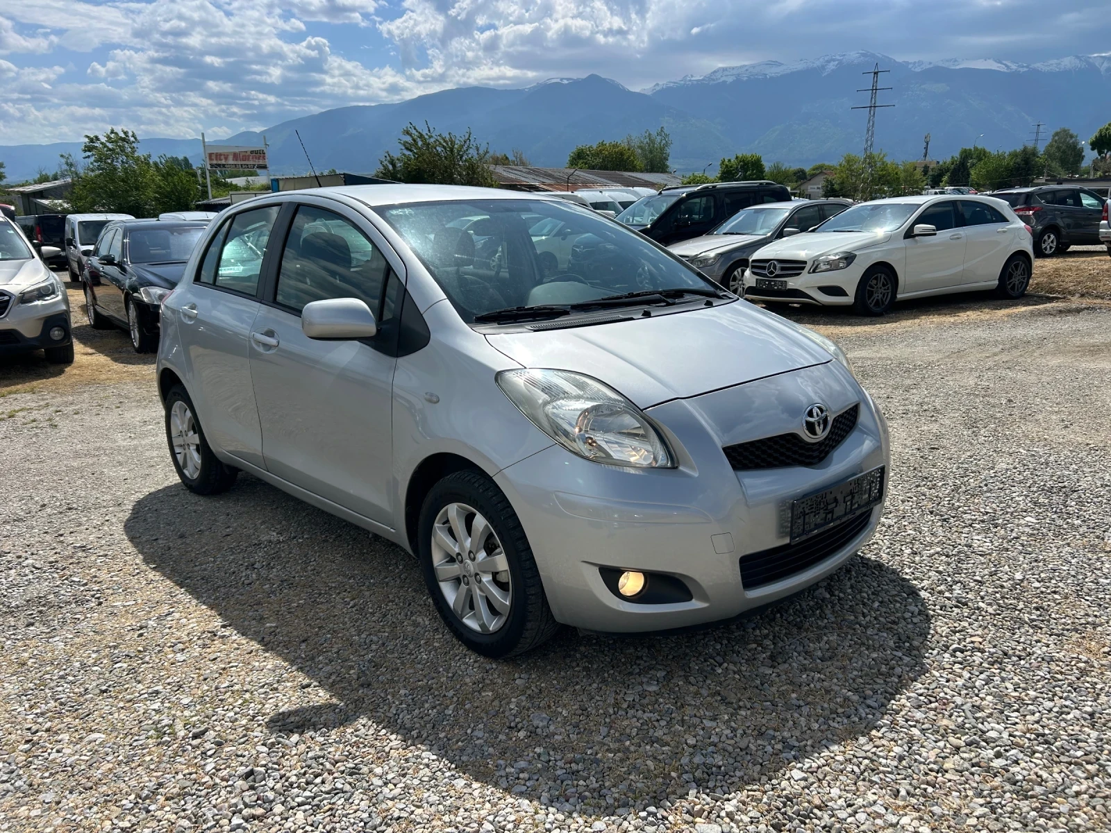 Toyota Yaris Nova -PERFEKT, снимка 3 - Автомобили и джипове - 54571346