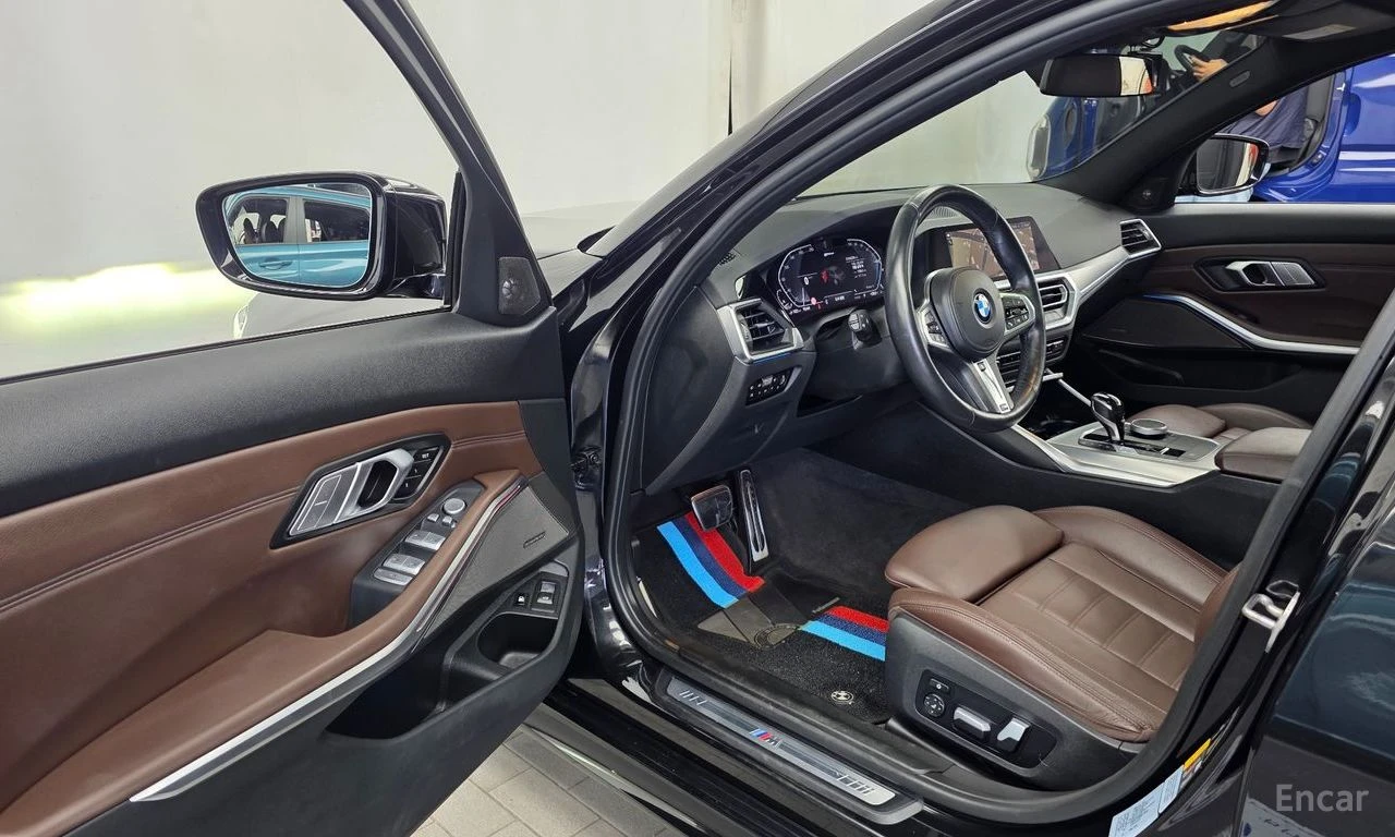 BMW 330 HYBRID* M* SPORT* HARMON* KARDON* ДИСТРОНИК* ХЕДЪП, снимка 5 - Автомобили и джипове - 55707595