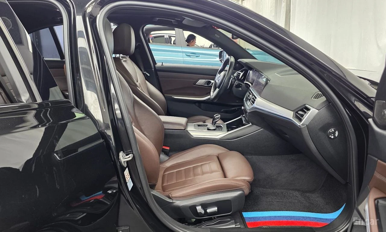 BMW 330 HYBRID* M* SPORT* HARMON* KARDON* ДИСТРОНИК* ХЕДЪП, снимка 13 - Автомобили и джипове - 55707595