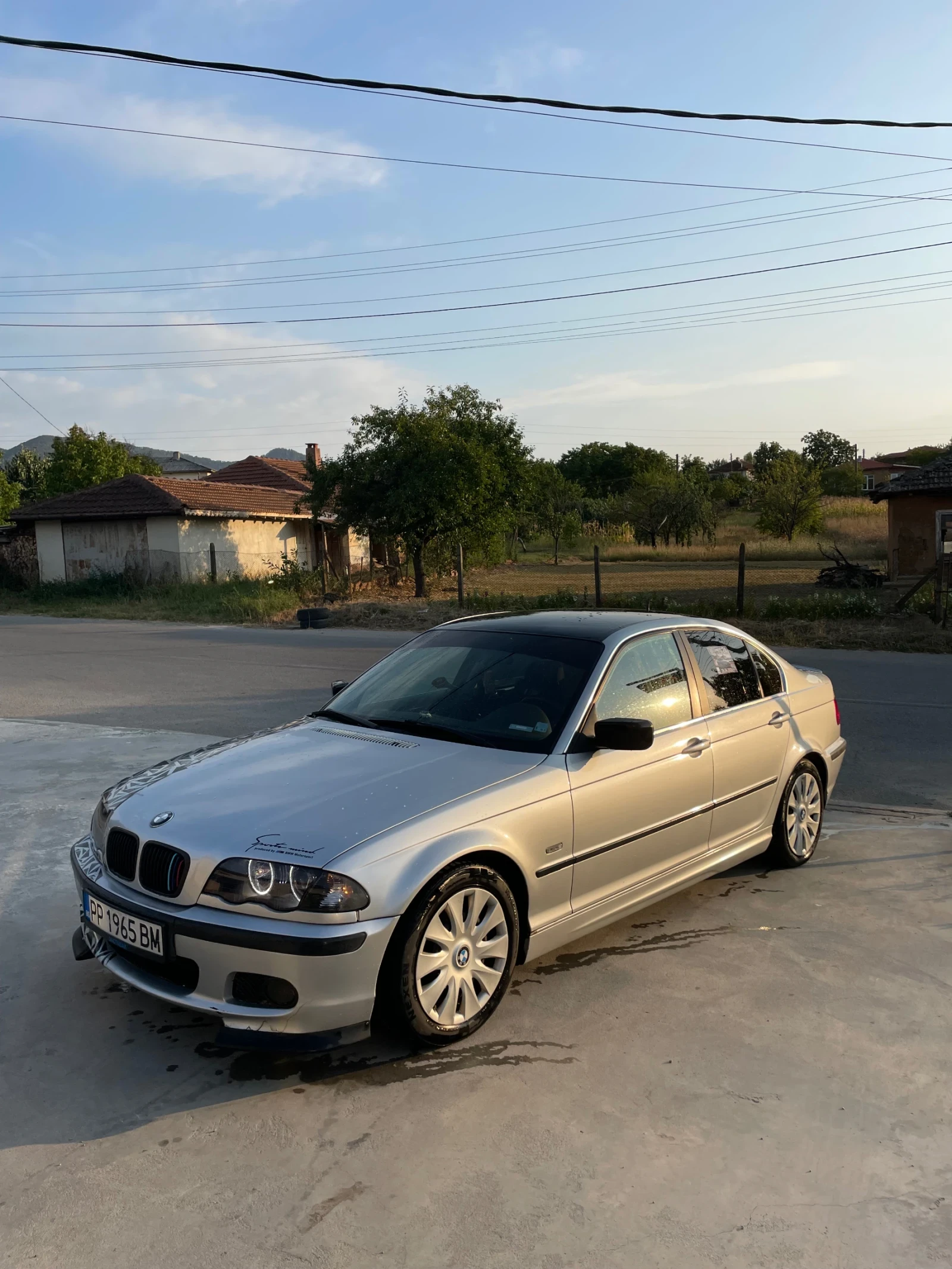 BMW 320, снимка 2 - Автомобили и джипове - 55785669