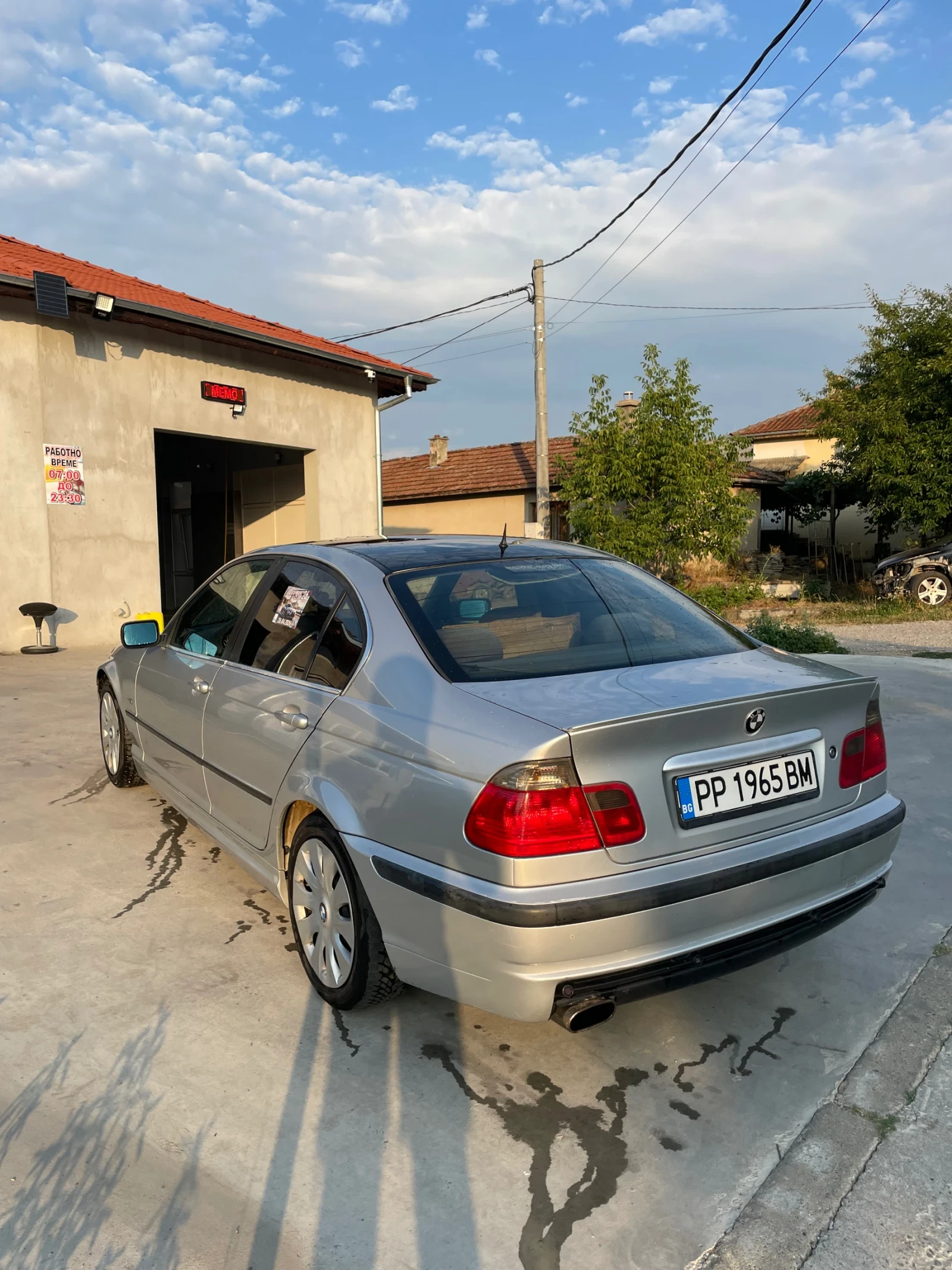 BMW 320, снимка 4 - Автомобили и джипове - 55785669