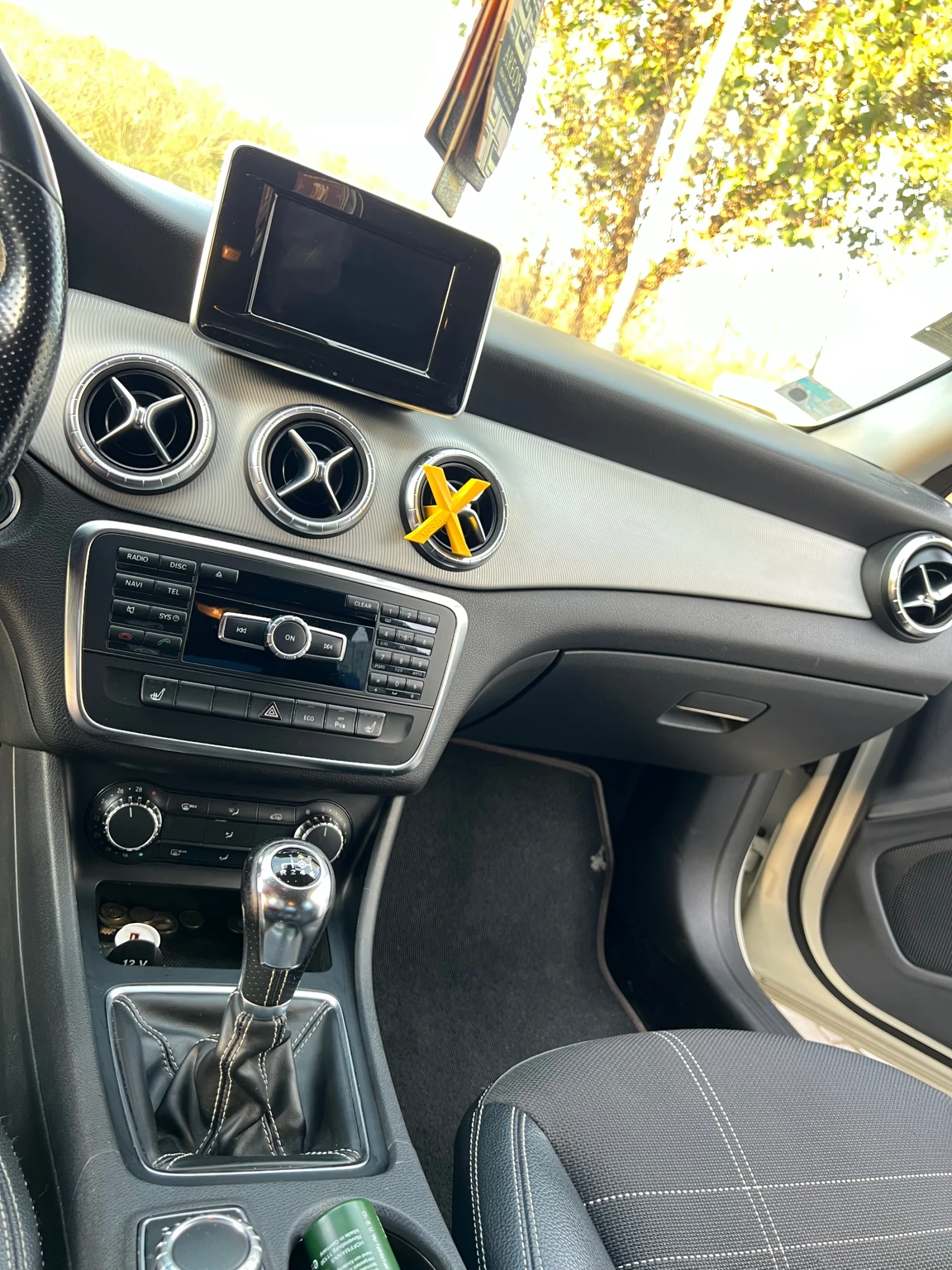 Mercedes-Benz CLA 200, снимка 12 - Автомобили и джипове - 55796868