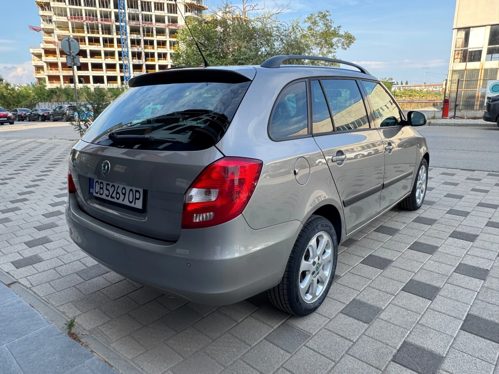 Skoda Fabia, снимка 8 - Автомобили и джипове - 55801308
