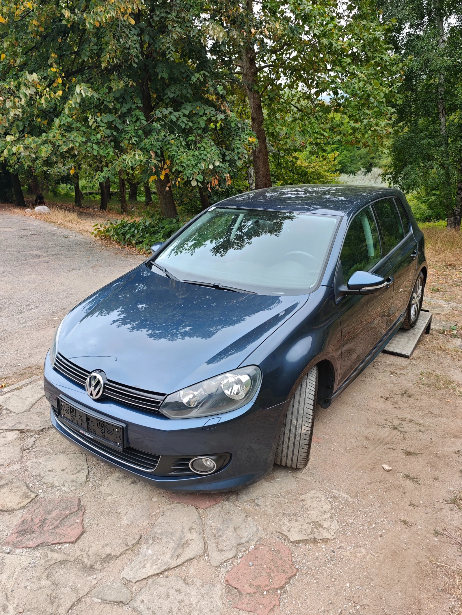 VW Golf 1.6ТDI НОВ ВНОС, снимка 14 - Автомобили и джипове - 55941909