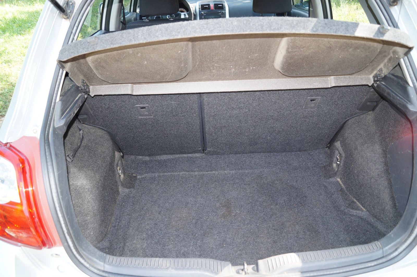 Toyota Auris, снимка 11 - Автомобили и джипове - 55958014