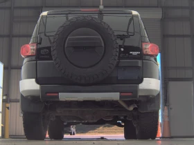 Toyota Fj cruiser 2010 Toyota FJ Cruiser w/Rear Doors - 24900 лв. / 12731.17 € - 15624379 6