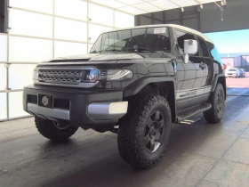 Toyota Fj cruiser 2010 Toyota FJ Cruiser w/Rear Doors