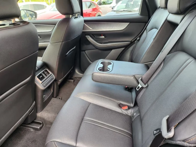 Mazda CX-60 НОВ!3.3/200HP/HOMURA/NAVI/LED/DIGITAL/CAM/749v, снимка 13 - Автомобили и джипове - 52146476