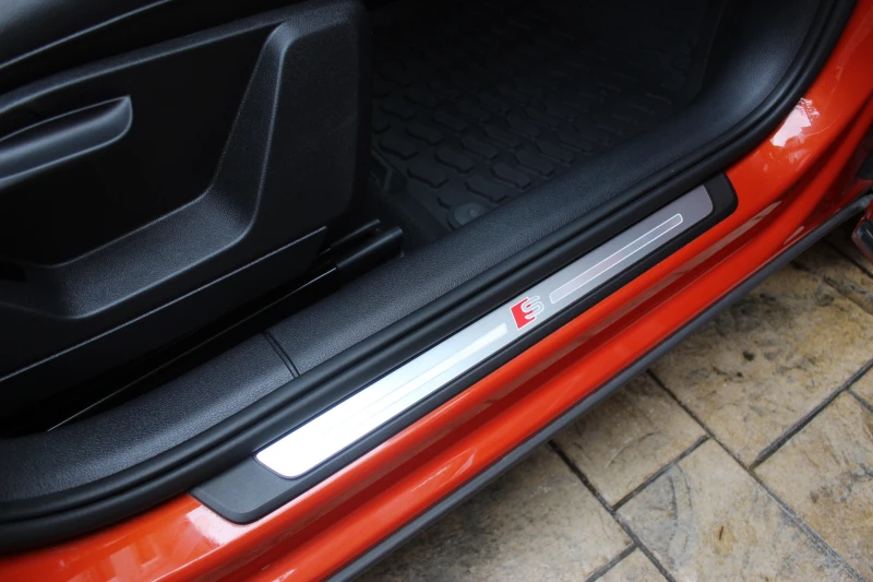 Audi Q2 S-Line/ Coral/ Digital Dashboard/ , снимка 8 - Автомобили и джипове - 52153593