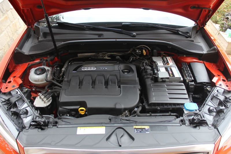 Audi Q2 S-Line/ Coral/ Digital Dashboard/ , снимка 15 - Автомобили и джипове - 52153593