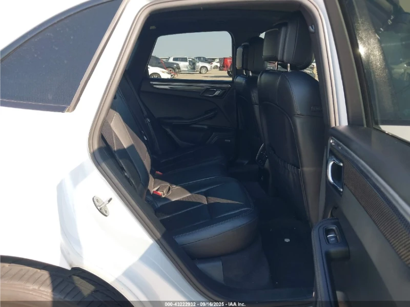 Porsche Macan GTS* PANOROOF* LEATHER* PREMIUM SOUND* , снимка 11 - Автомобили и джипове - 52627381