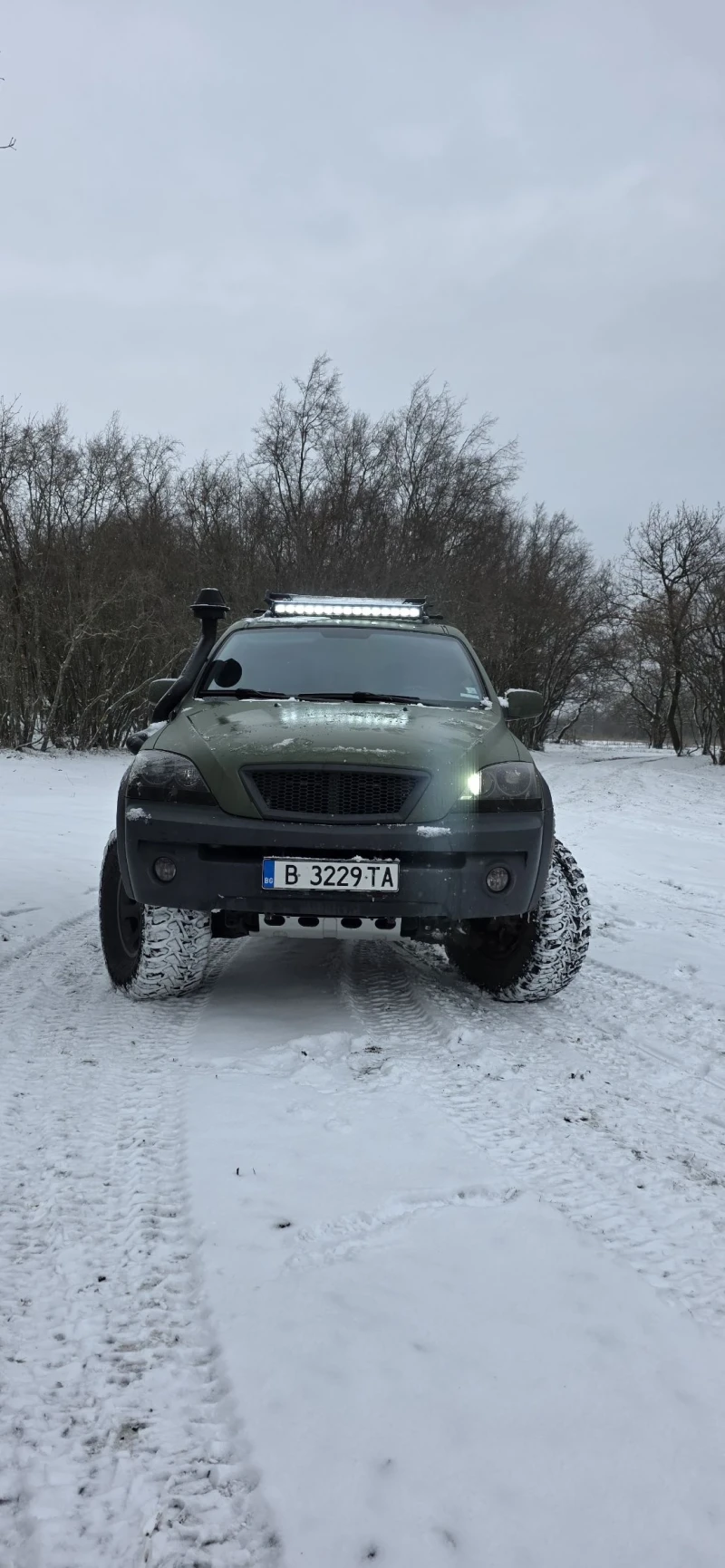 Kia Sorento 2.5 CRD, снимка 16 - Автомобили и джипове - 53158074