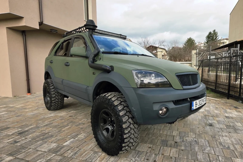 Kia Sorento 2.5 CRD, снимка 3 - Автомобили и джипове - 53024853