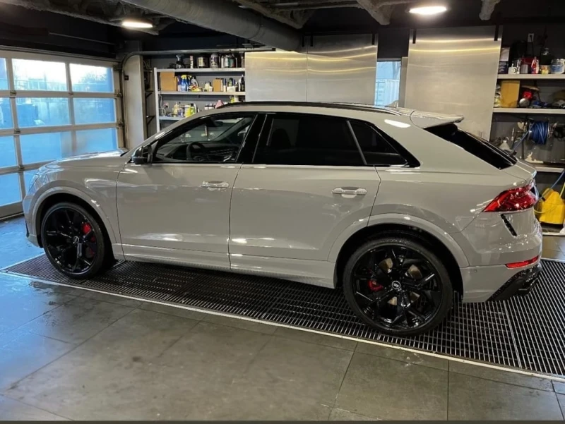 Audi RSQ8 * 4.0 TFSI quattro * CARFAX * БЕЗ ПЪРВОНАЧАЛНА ВНО, снимка 2 - Автомобили и джипове - 53186930