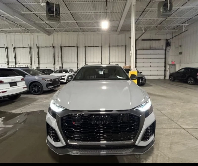 Audi RSQ8 * 4.0 TFSI quattro * CARFAX * БЕЗ ПЪРВОНАЧАЛНА ВНО, снимка 6 - Автомобили и джипове - 53186930