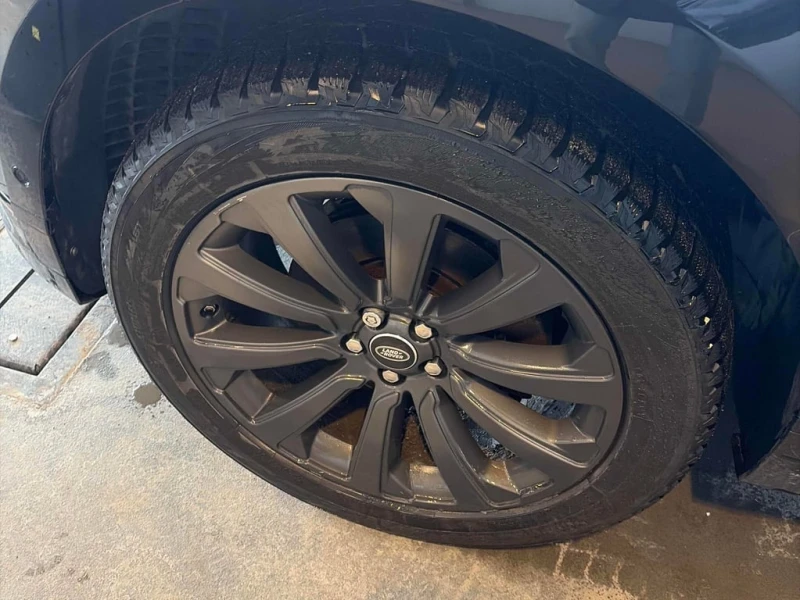 Land Rover Range Rover Velar * R Dynamic SE * CARFAX * БЕЗ ПЪРВОНАЧАЛНА ВНОСКА, снимка 7 - Автомобили и джипове - 53215186