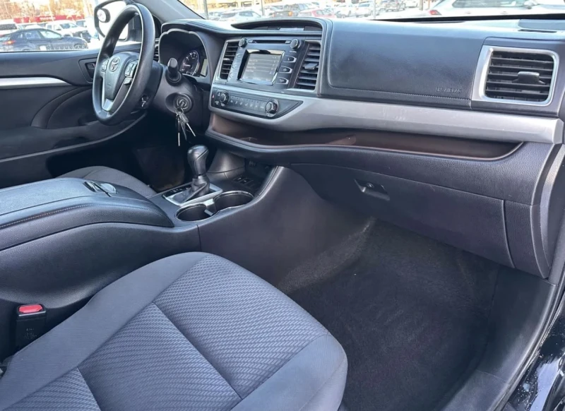 Toyota Highlander Без Инциденти * * 7 Места * * Платнен Салон * * , снимка 10 - Автомобили и джипове - 53351971