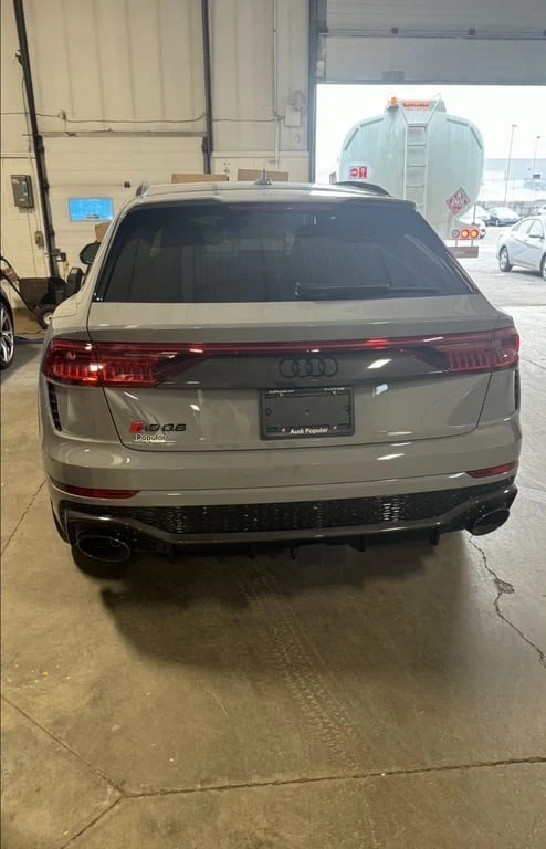 Audi RSQ8 * 4.0 TFSI quattro * CARFAX * БЕЗ ПЪРВОНАЧАЛНА ВНО, снимка 4 - Автомобили и джипове - 53186930