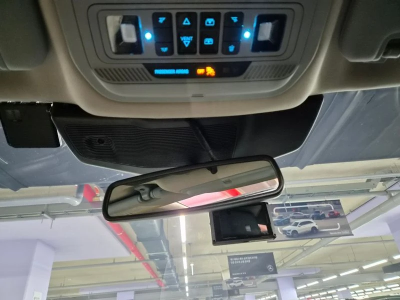 Ford Explorer 2.3 h Automatic, снимка 14 - Автомобили и джипове - 55954060