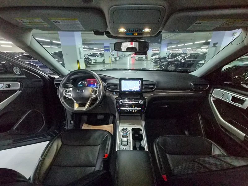 Ford Explorer 2.3 h Automatic, снимка 7 - Автомобили и джипове - 55954060