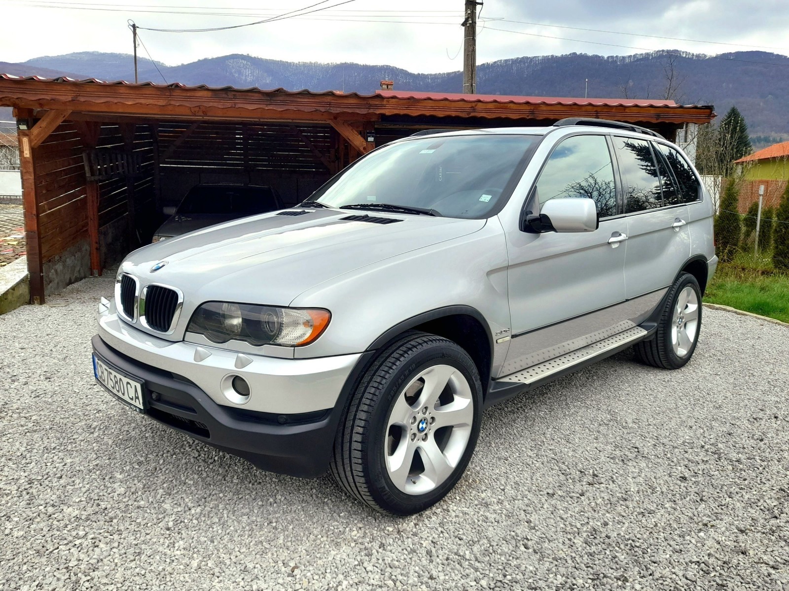 BMW X5 3.0 - изображение 1