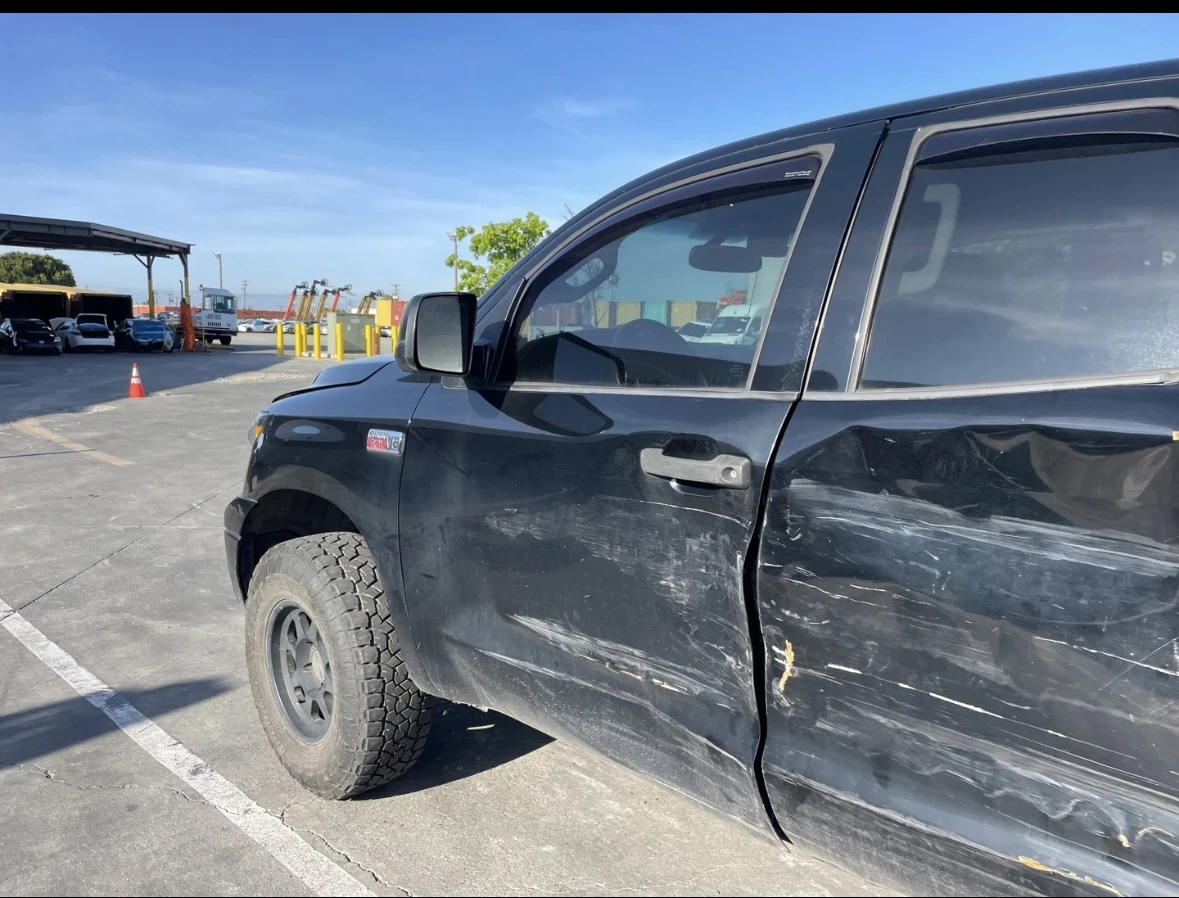 Toyota Tundra 5.7 4x4 - изображение 10