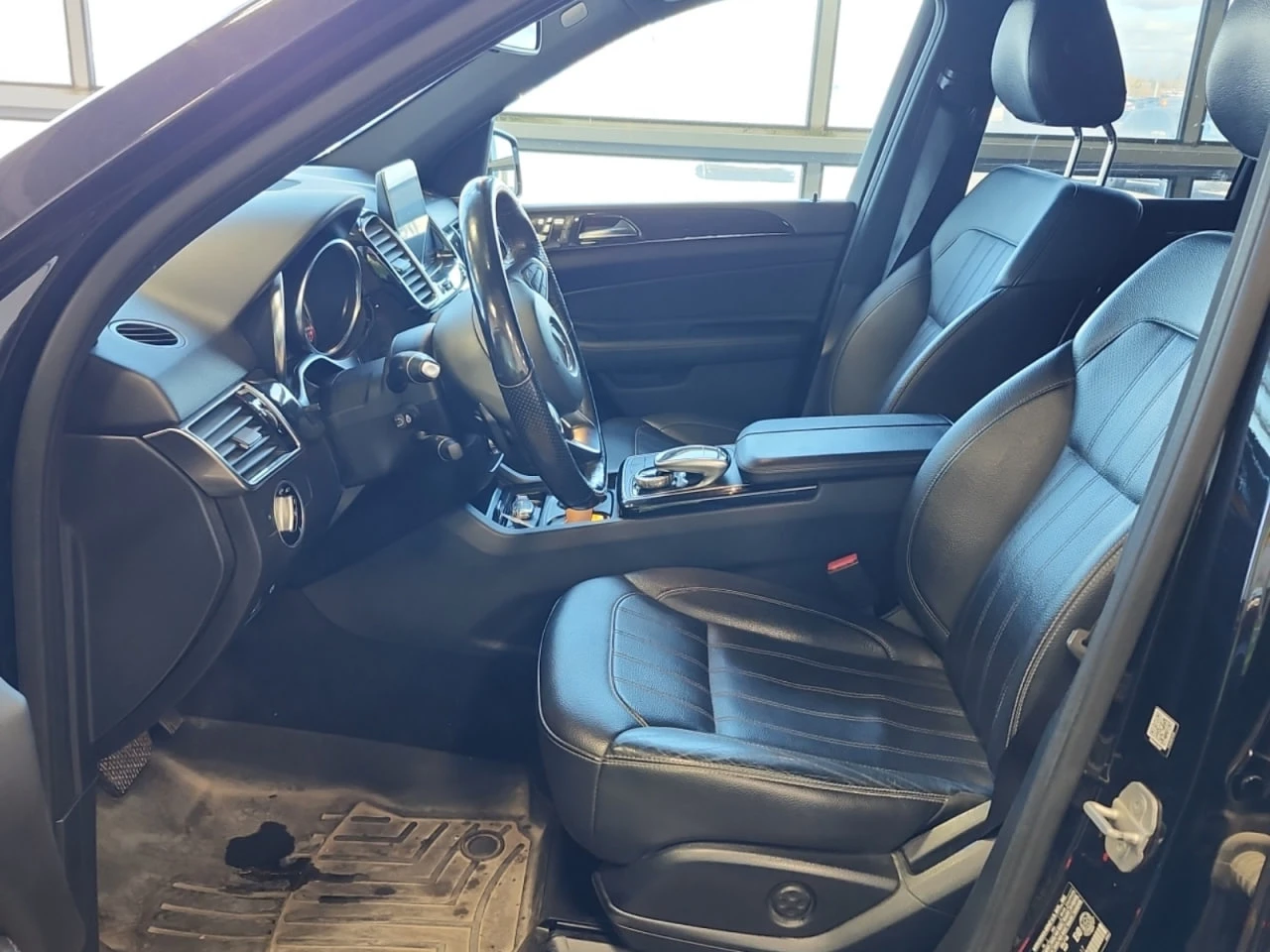 Mercedes-Benz GLE 350 * АВТО КРЕДИТ* ЦЕНА ДО БГ * СЕРВИЗНА ИСТОРИЯ *  - изображение 5