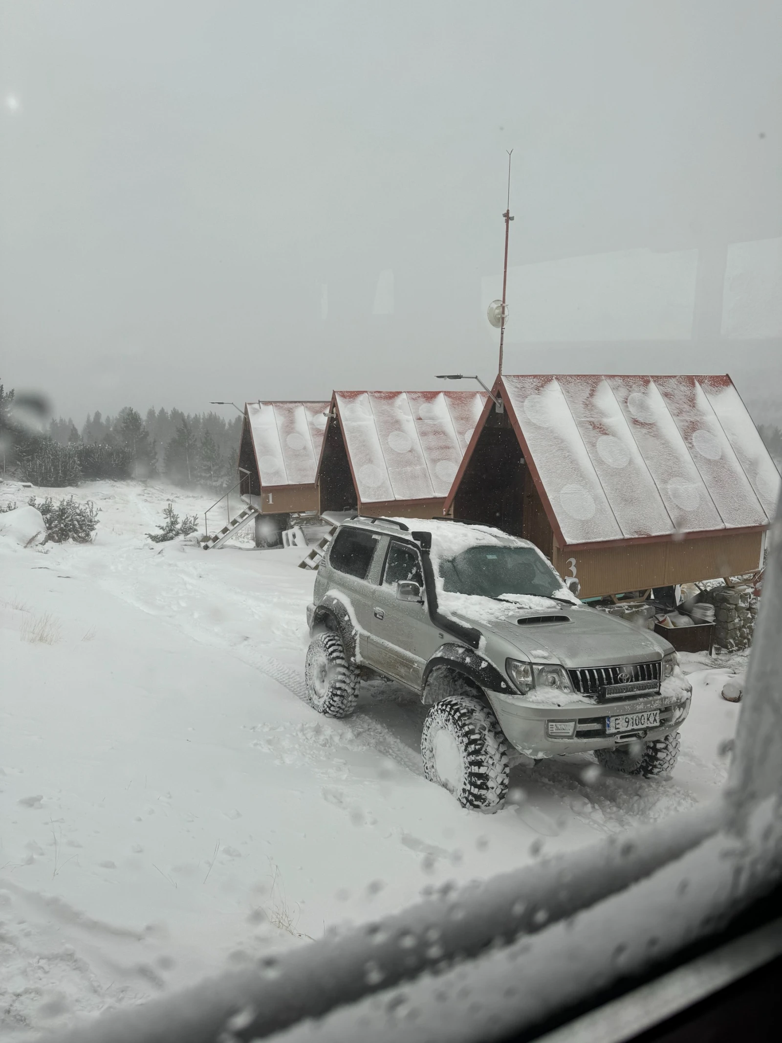 Toyota Land cruiser, снимка 13 - Автомобили и джипове - 53854127