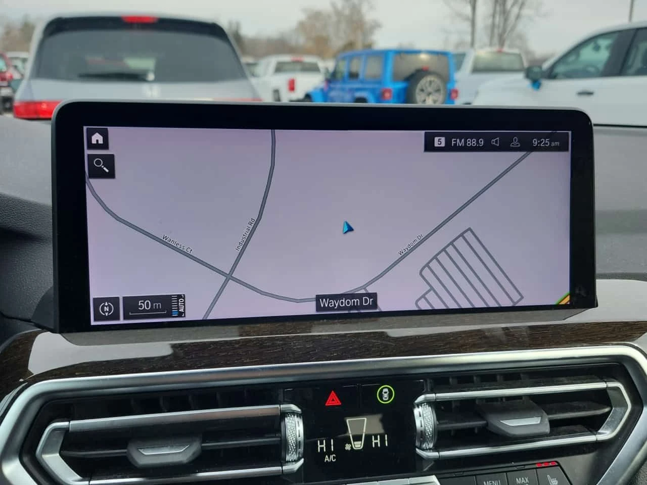 BMW X3 XDRIVE30E /CARFAX/2 Ключа/Панорама/Подгрев/Памет, снимка 10 - Автомобили и джипове - 54034027