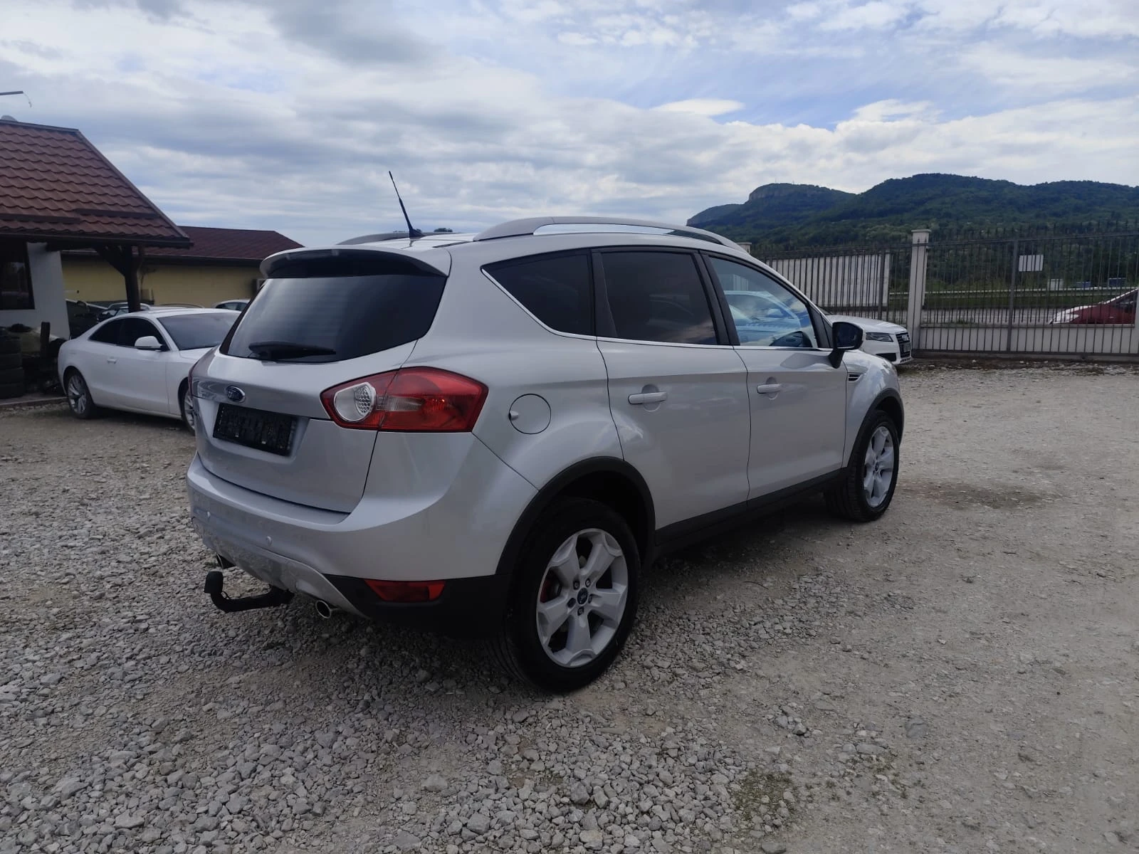 Ford Kuga 2.0 дизел 4х4 , снимка 5 - Автомобили и джипове - 54579627