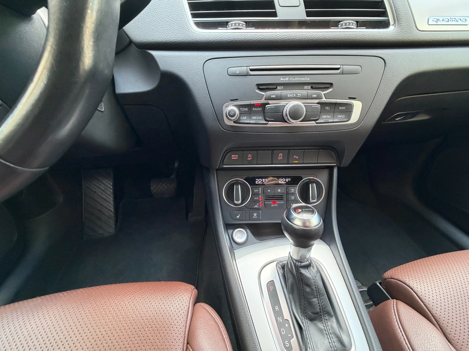 Audi Q3 2.0 TDI Quattro, снимка 14 - Автомобили и джипове - 55071036