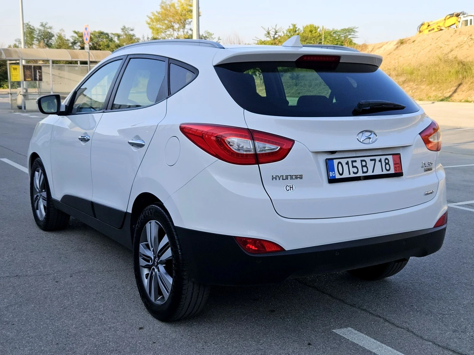 Hyundai IX35 2.0 ФЕЙСЛИФТ  VERTEX 4X4, снимка 6 - Автомобили и джипове - 55608273