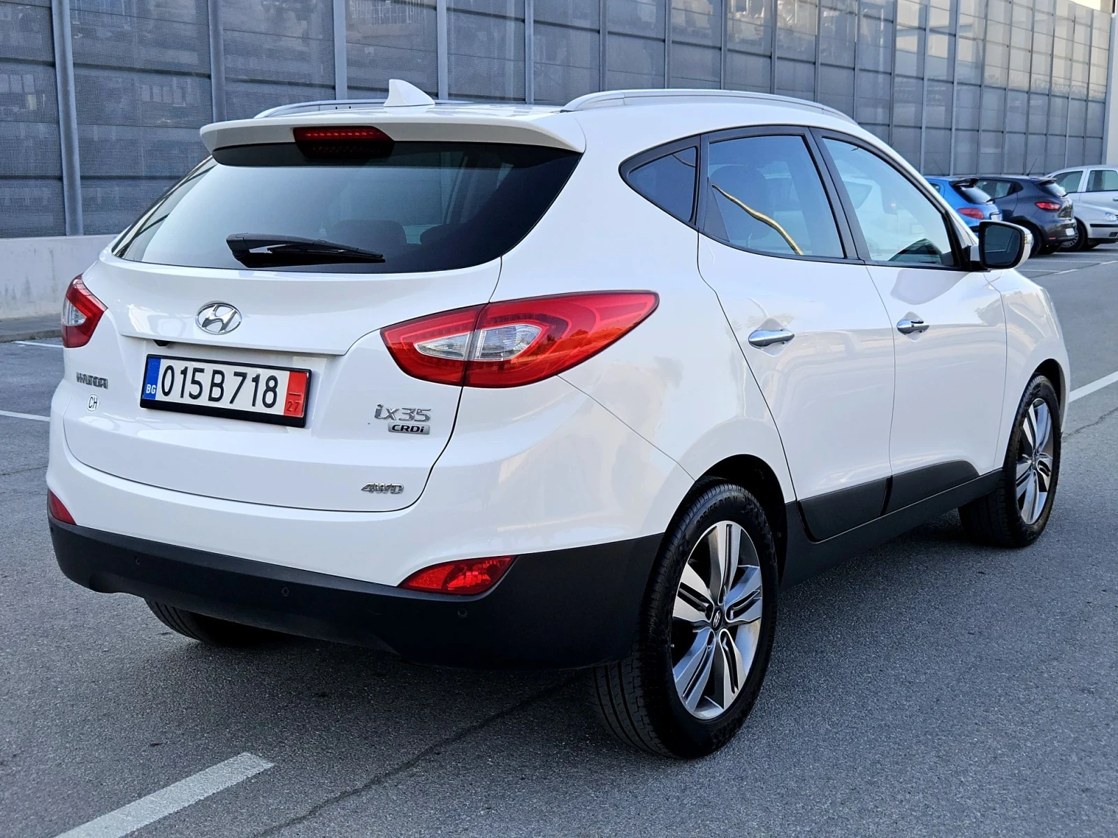 Hyundai IX35 2.0 ФЕЙСЛИФТ  VERTEX 4X4, снимка 4 - Автомобили и джипове - 55608273