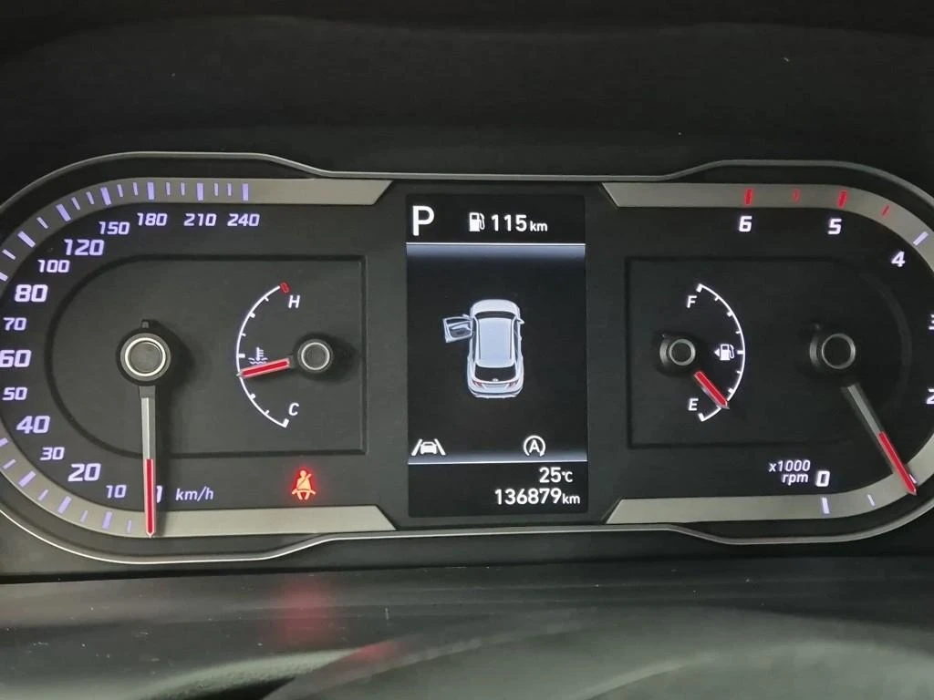 Hyundai Tucson Diesel 2.0 2WD autogeorge.com, снимка 8 - Автомобили и джипове - 56137024
