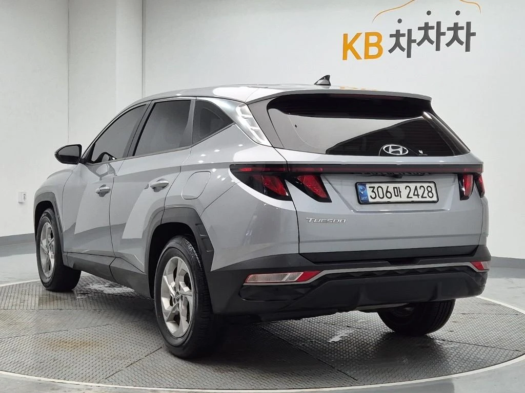 Hyundai Tucson Diesel 2.0 2WD autogeorge.com, снимка 2 - Автомобили и джипове - 56137024
