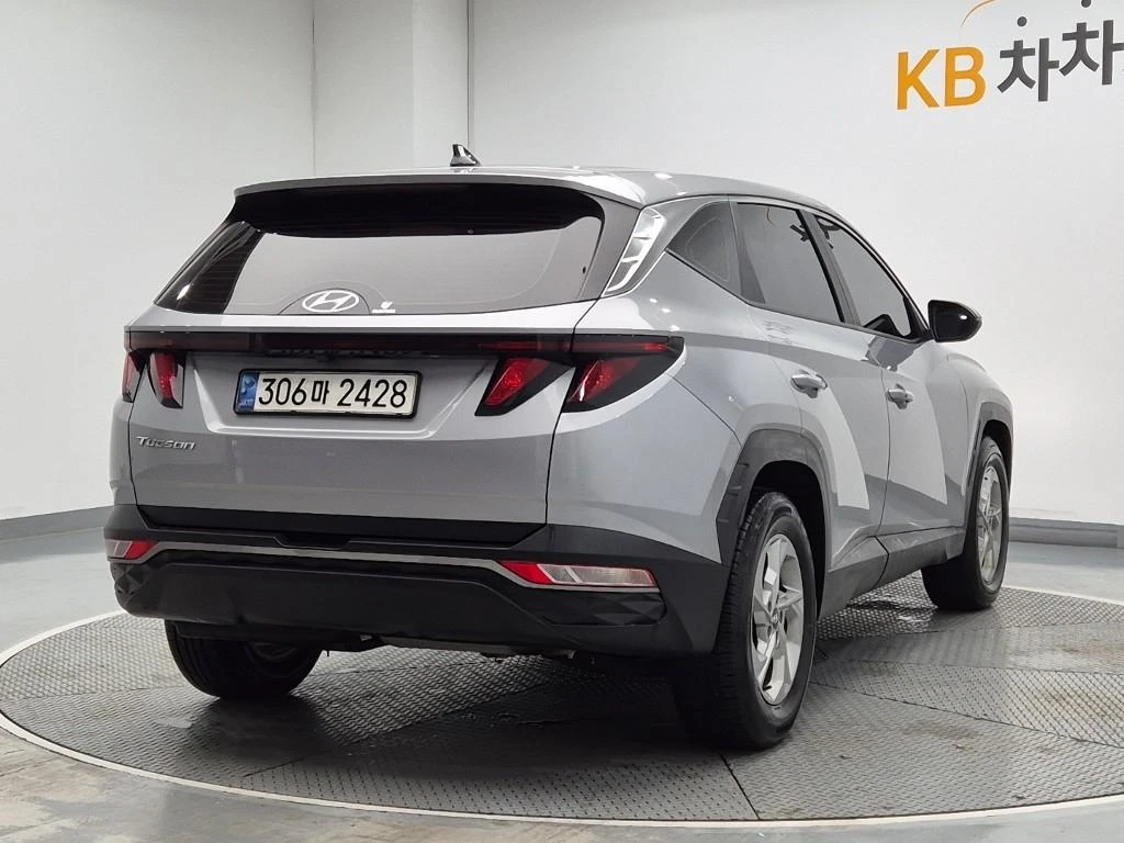 Hyundai Tucson Diesel 2.0 2WD autogeorge.com, снимка 5 - Автомобили и джипове - 56137024