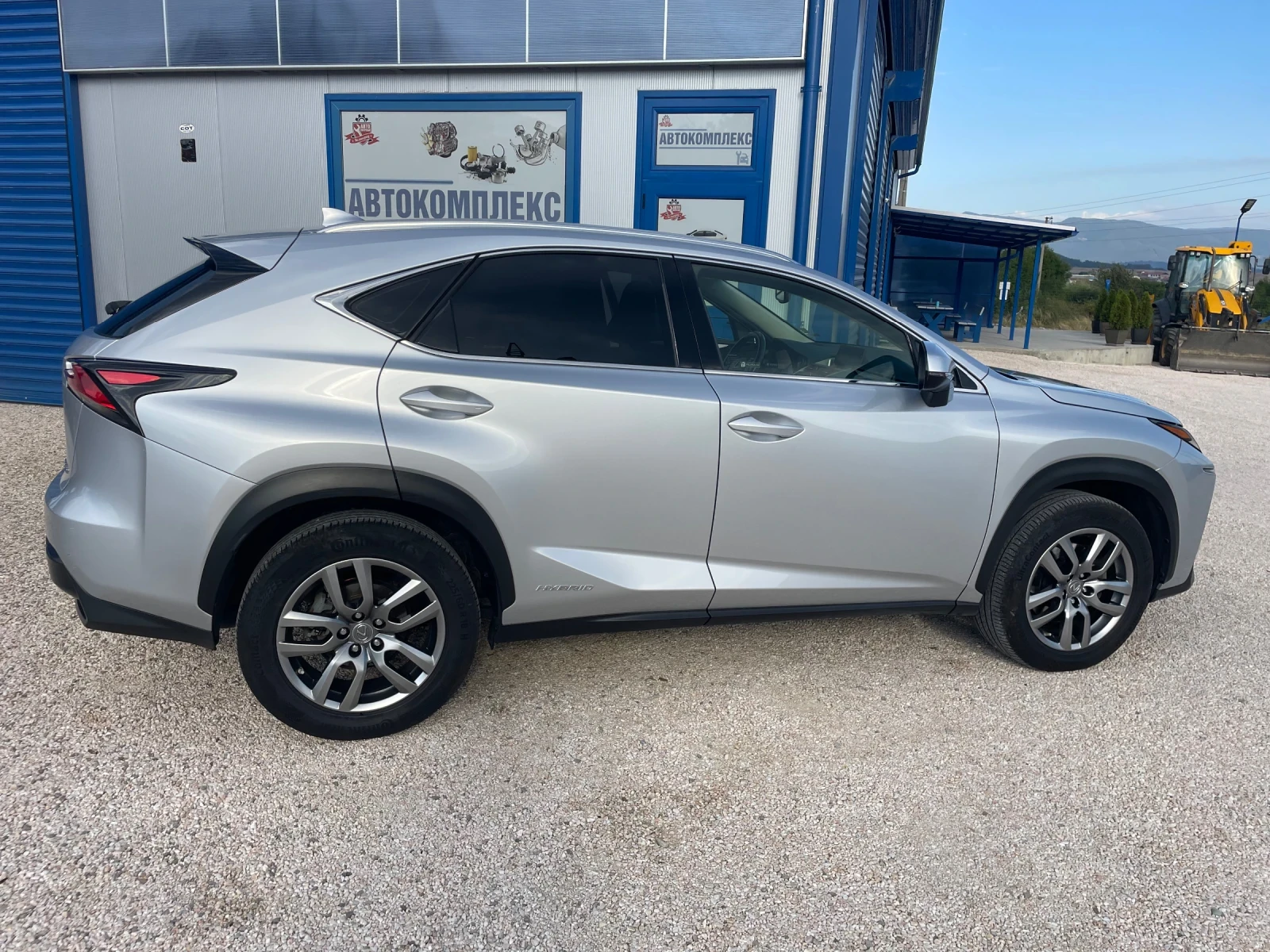 Lexus NX 300h Хибрид