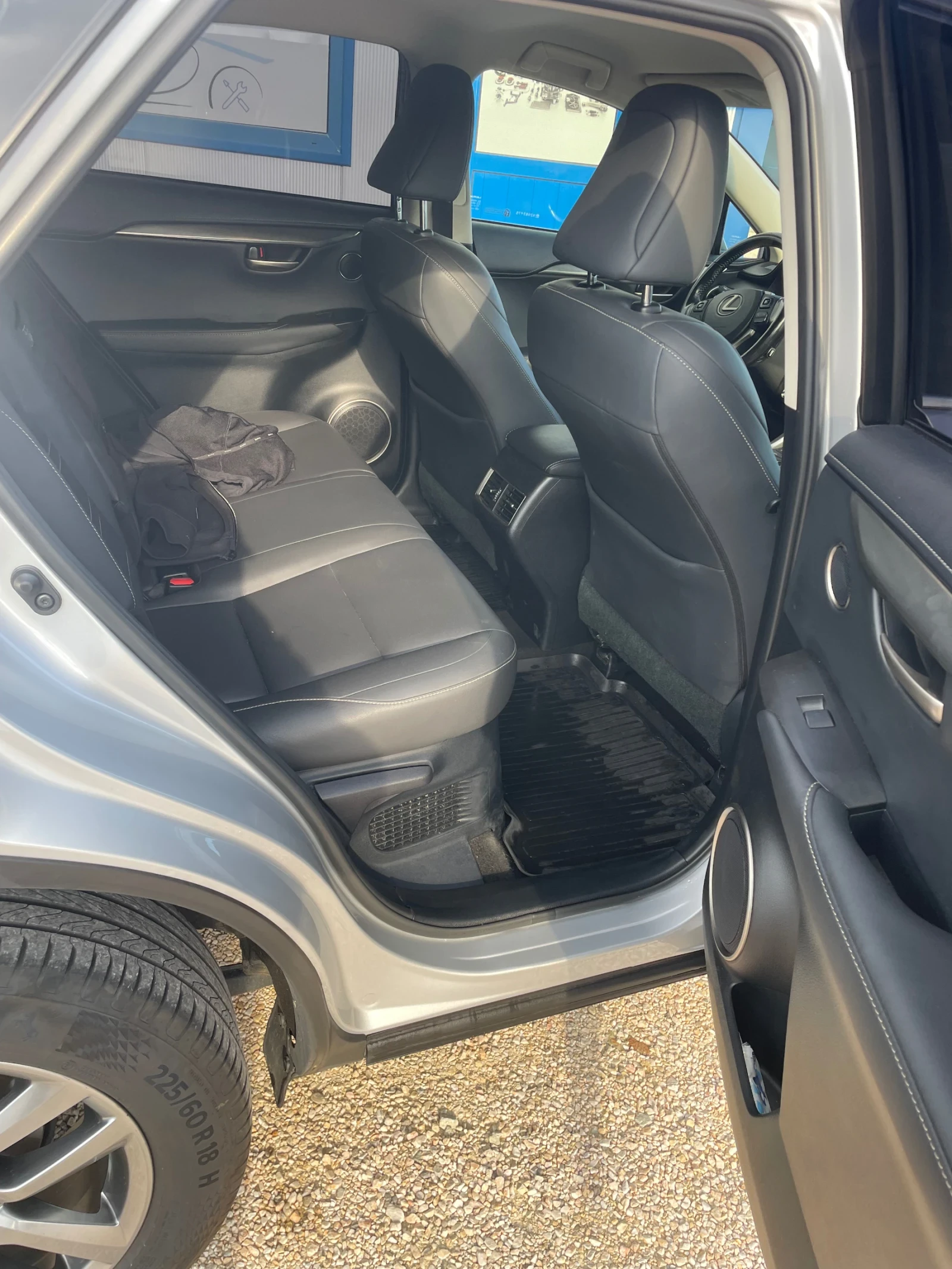 Lexus NX 300h Хибрид, снимка 14 - Автомобили и джипове - 56586424