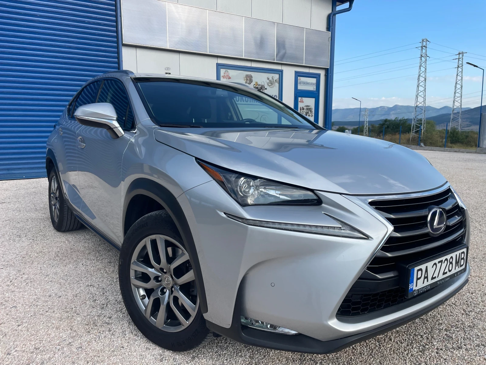 Lexus NX 300h Хибрид